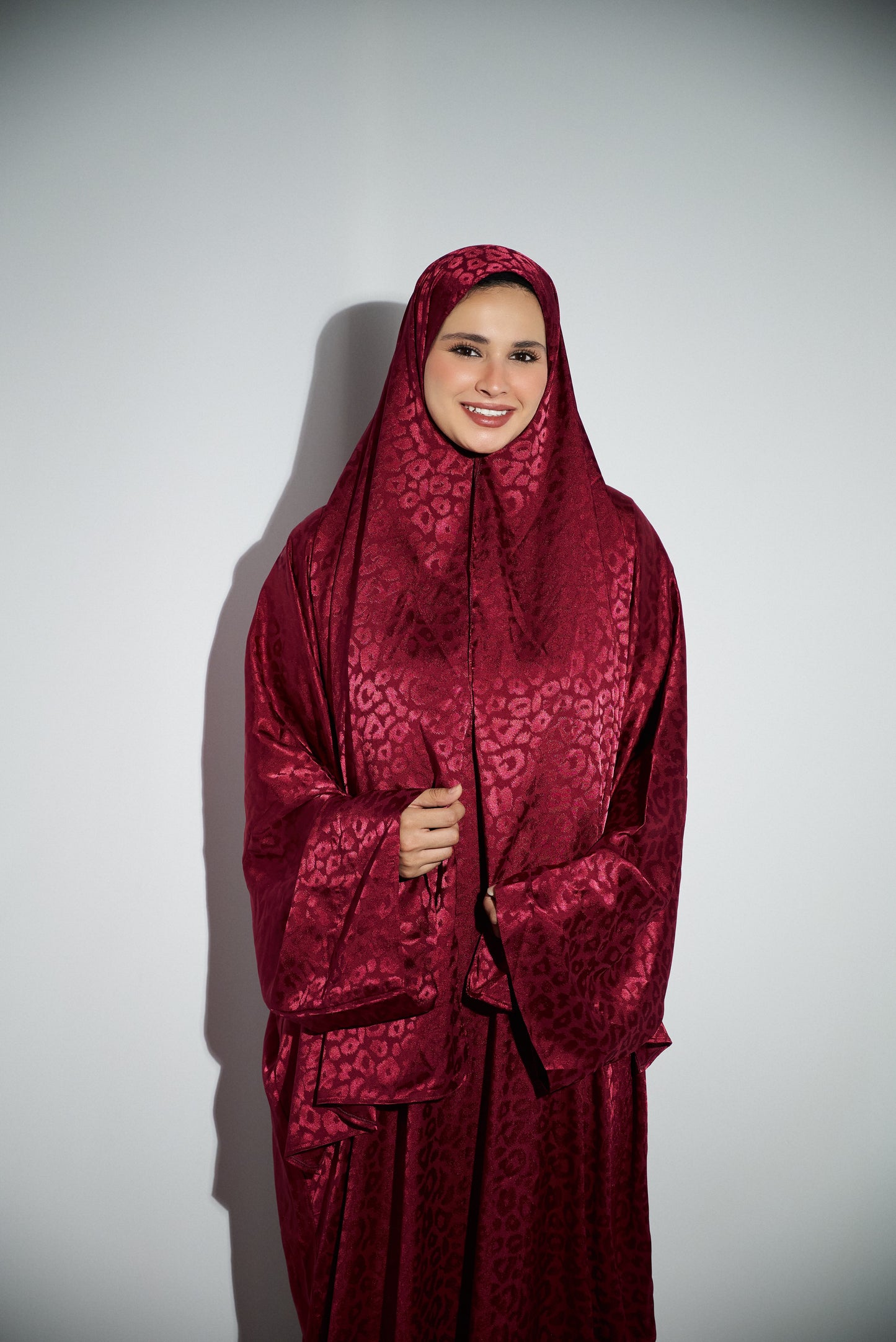 Nour burgundy
